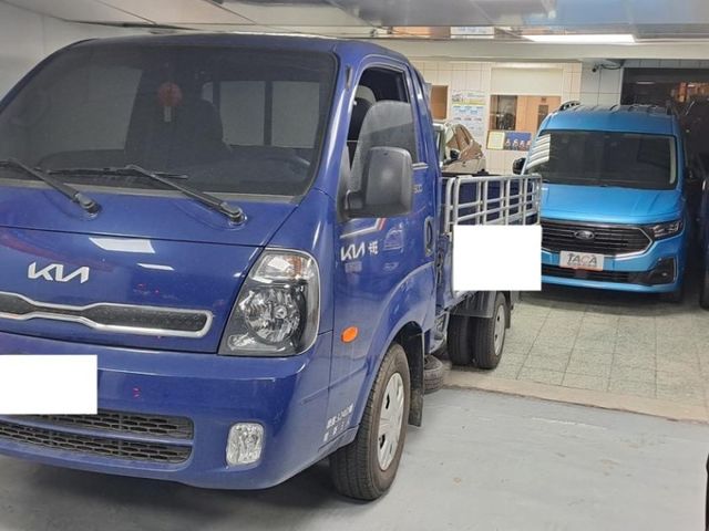 Kia  Kaon(卡旺)  第1張相片