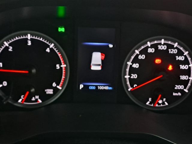 Toyota  Hiace  第4張相片