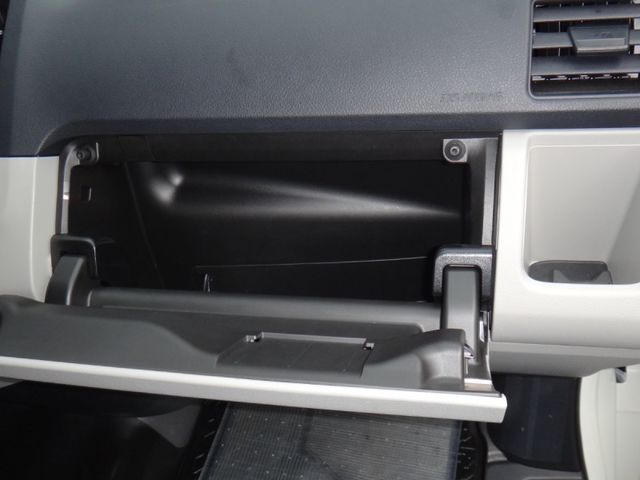 Toyota  Hiace  第27張相片