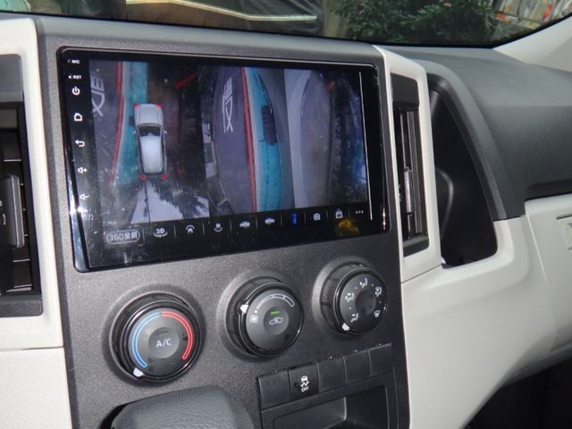 Toyota  Hiace  第29張相片