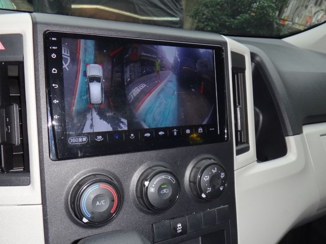 Toyota  Hiace  第32張相片