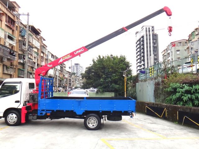 Hino  300  第11張相片