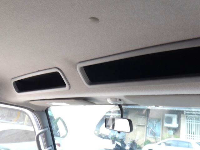 Hino  300  第20張相片