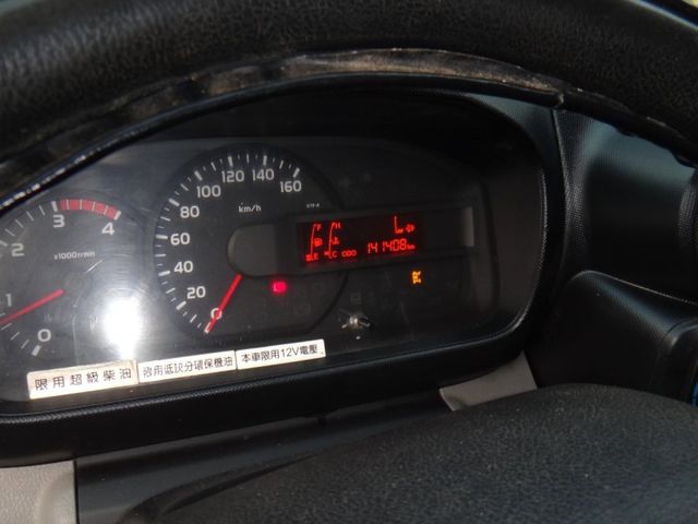 Hino  300  第21張相片