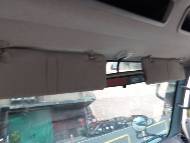 Hino  300  第22張相片