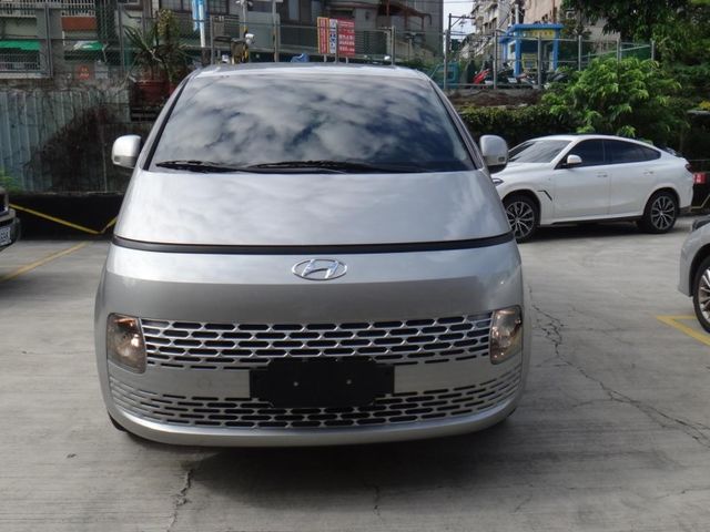 Hyundai  STARIA  第1張相片