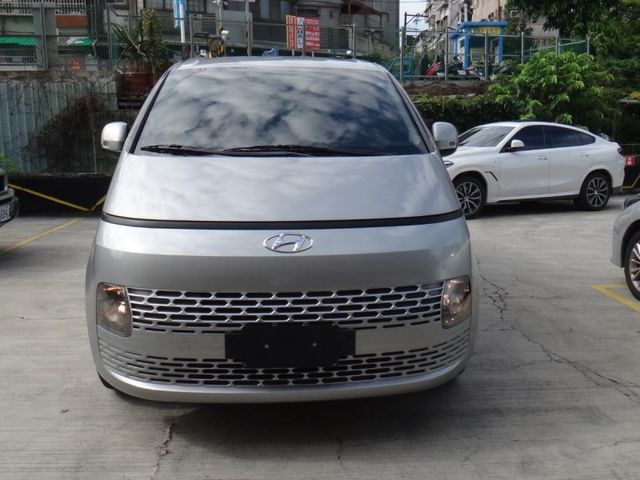 Hyundai  STARIA  第7張相片