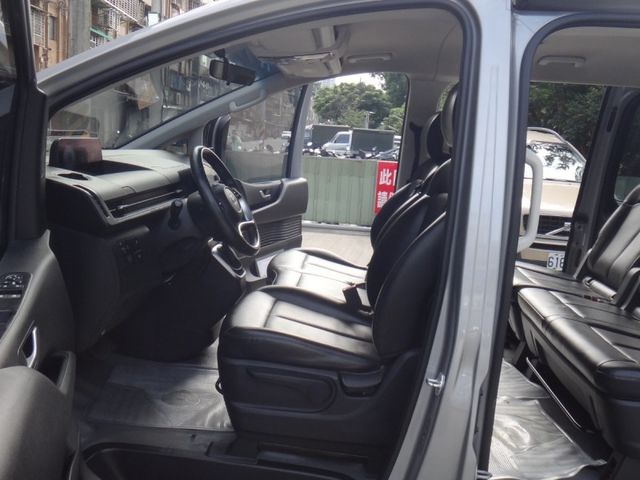 Hyundai  STARIA  第24張相片