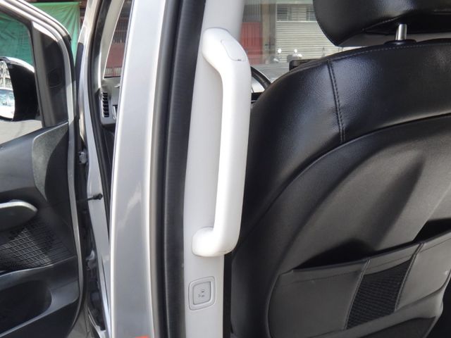 Hyundai  STARIA  第35張相片