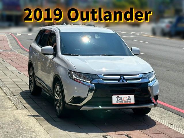 Mitsubishi  Outlander  第1張相片