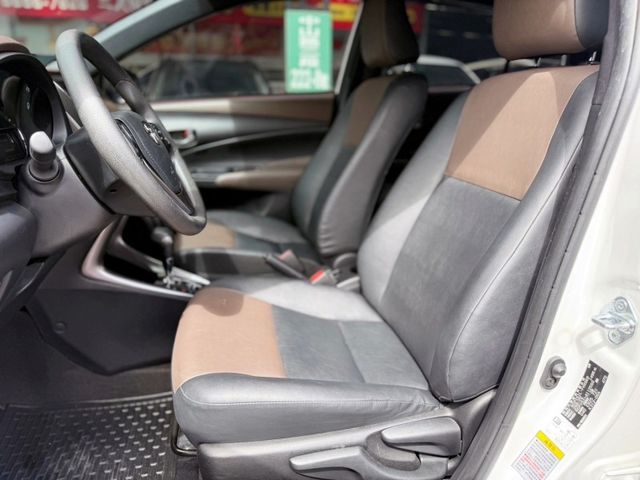 Toyota  Yaris  第6張相片
