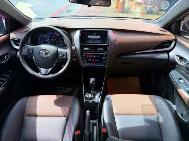 Toyota  Yaris  第12張相片
