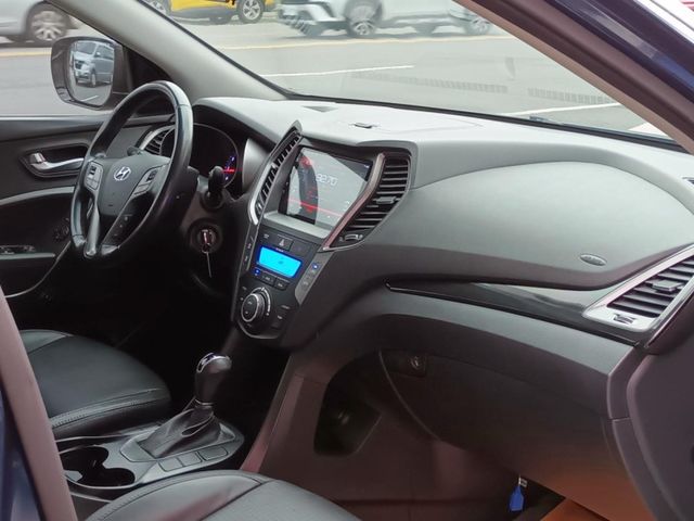 Hyundai  Santa Fe  第12張相片