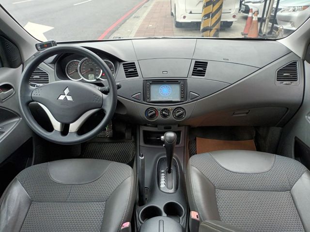 Mitsubishi  Zinger  第12張相片