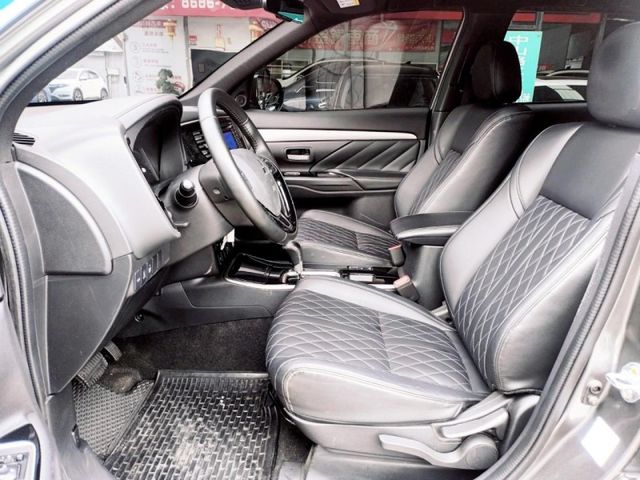 Mitsubishi  Outlander  第6張相片