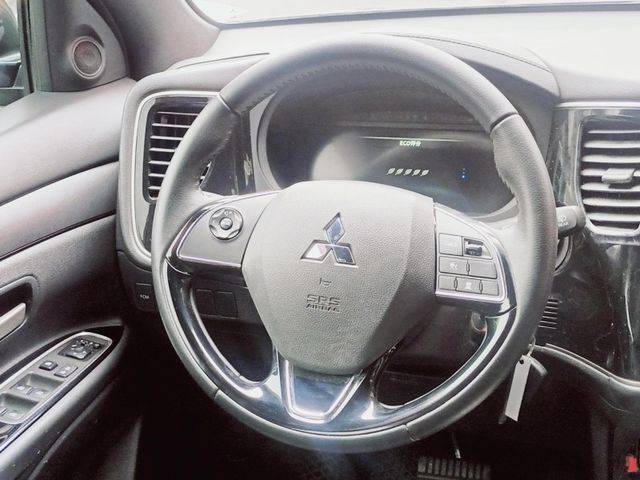 Mitsubishi  Outlander  第9張相片