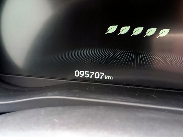 Mitsubishi  Outlander  第10張相片