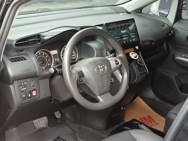 Toyota  Wish  第9張相片