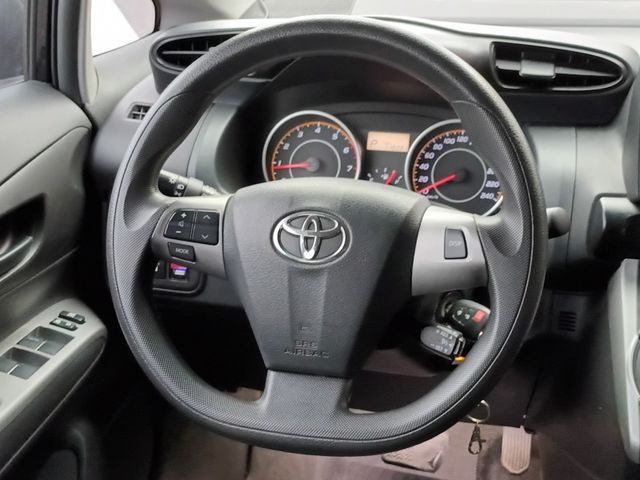 Toyota  Wish  第10張相片