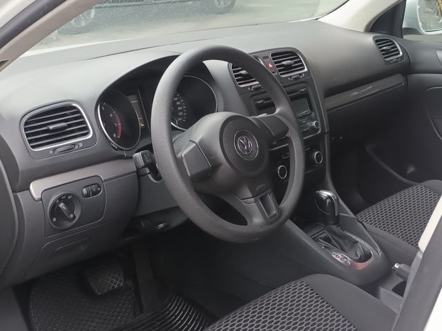 Volkswagen 福斯  Golf  第8張相片