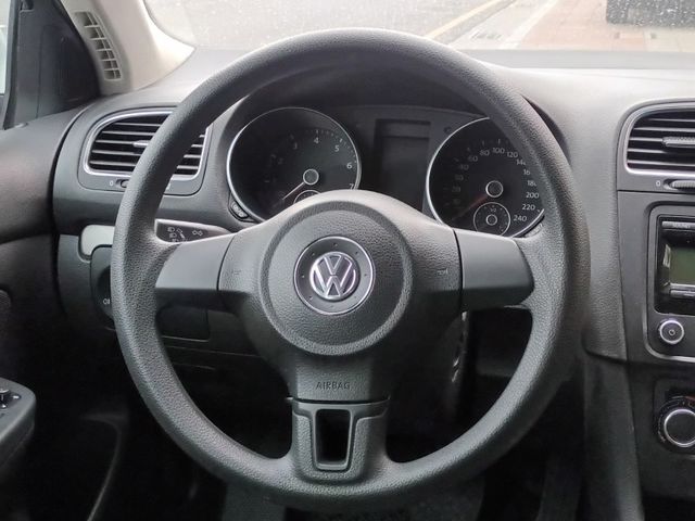 Volkswagen 福斯  Golf  第9張相片
