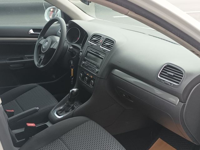 Volkswagen 福斯  Golf  第11張相片
