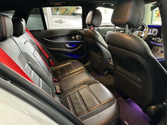 Mercedes-Benz/賓士   AMG  第16張相片