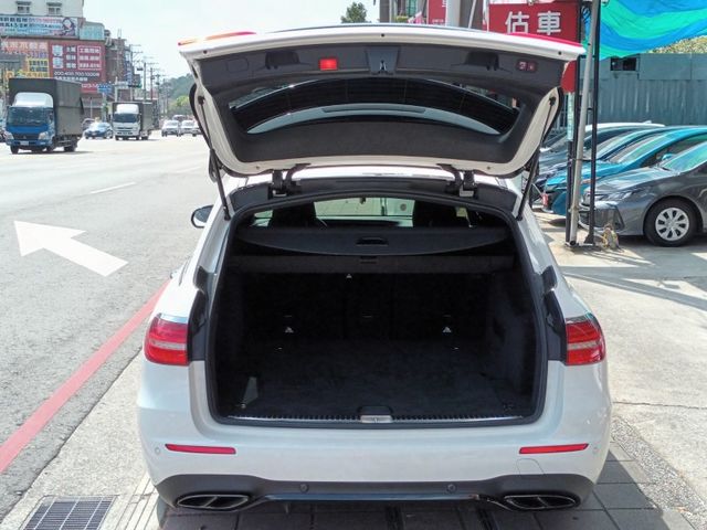 Mercedes-Benz/賓士   AMG  第21張相片