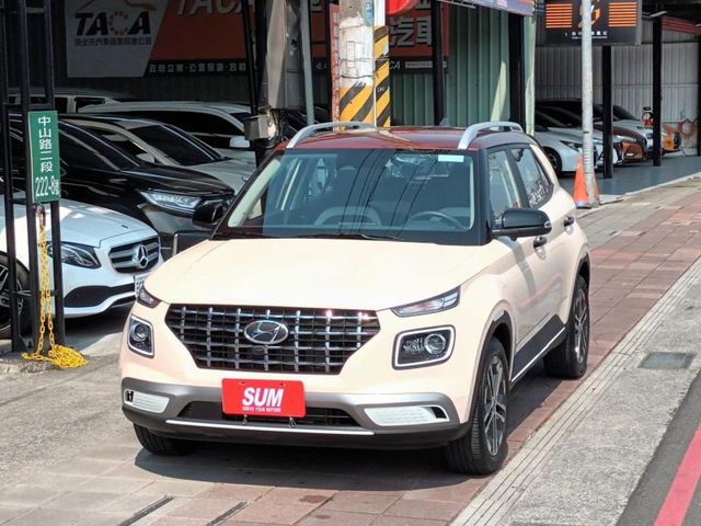 Hyundai  VENUE  第1張相片