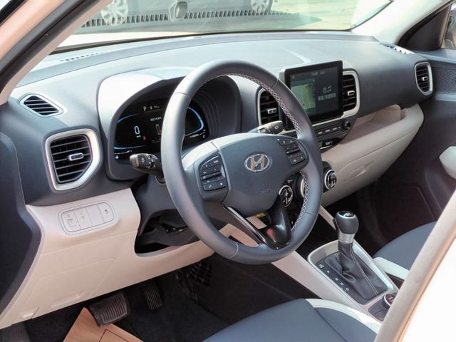 Hyundai  VENUE  第5張相片
