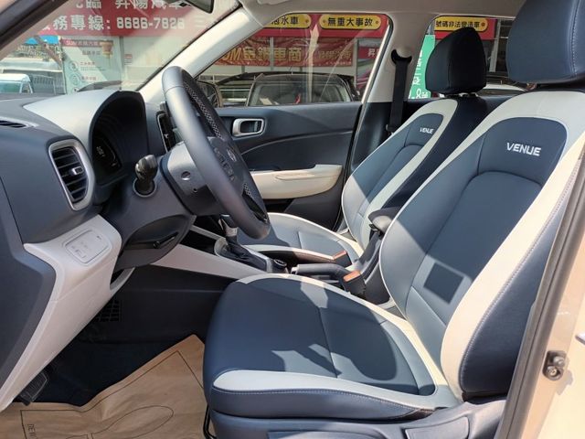 Hyundai  VENUE  第6張相片