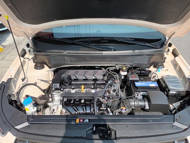 Hyundai  VENUE  第13張相片