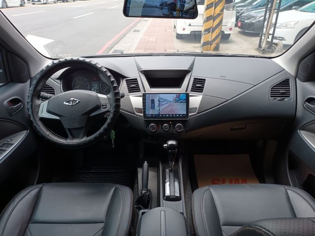 Mitsubishi  Zinger  第9張相片