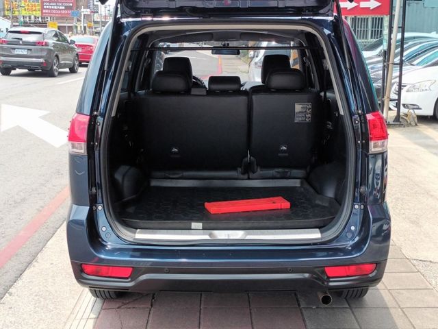 Mitsubishi  Zinger  第15張相片