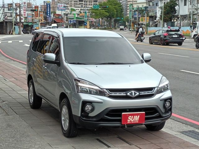 Mitsubishi  Zinger  第2張相片