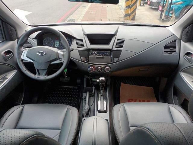 Mitsubishi  Zinger  第8張相片