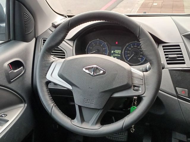 Mitsubishi  Zinger  第9張相片