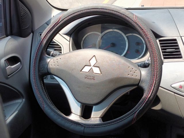 Mitsubishi  Zinger  第9張相片