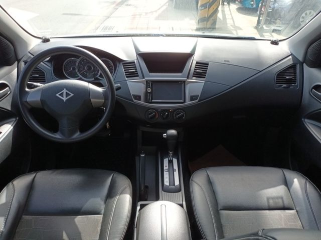Mitsubishi  Zinger  第10張相片