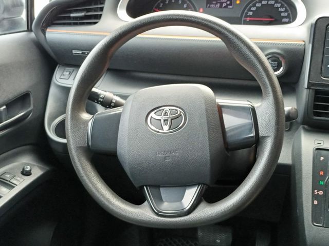 Toyota  SIENTA  第8張相片