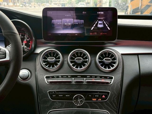 Mercedes-Benz/賓士   C-CLASS  C300  第13張相片