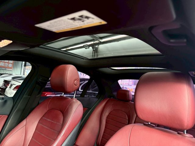 Mercedes-Benz/賓士   C-CLASS  C300  第22張相片