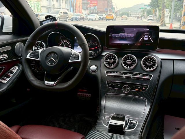 Mercedes-Benz/賓士   C-CLASS  C300  第23張相片