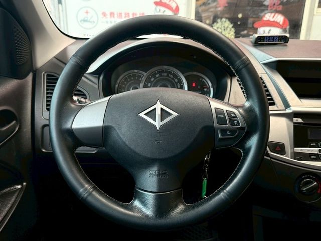 Mitsubishi  Zinger  第11張相片