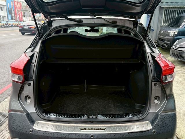 Nissan  Kicks NISSAN KICKS 360環景 車道偏離智型旗艦版 一手車 車庫車認證  第18張相片