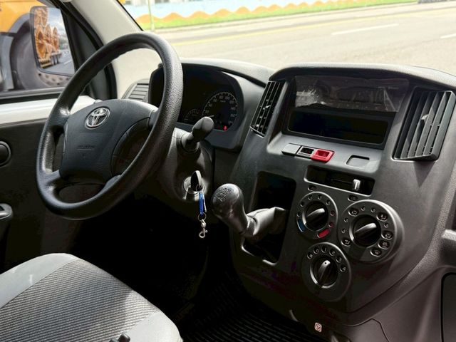 Toyota  Town Ace 2024 Towmace僅跑四萬 工作好夥伴!  第13張相片