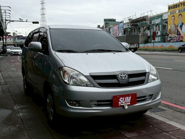 Toyota  Innova 2012 INNOVA 2.0自排省稅金 18萬帶回家!  第4張相片