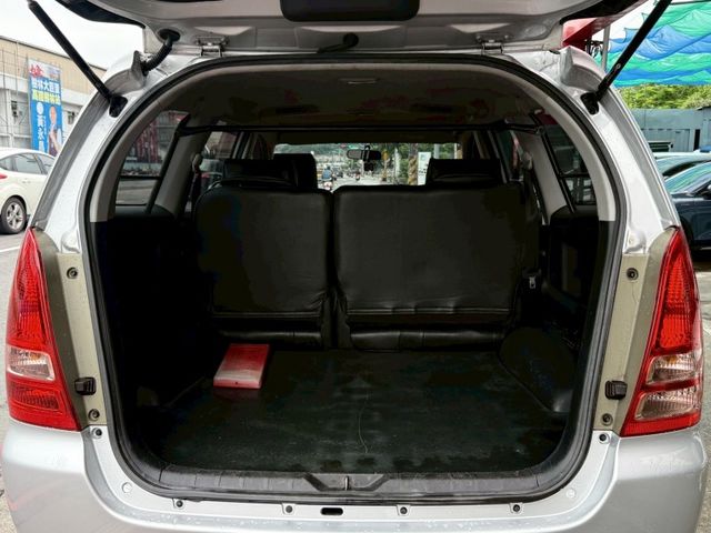 Toyota  Innova 2012 INNOVA 2.0自排省稅金 18萬帶回家!  第15張相片