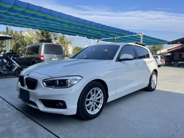 118i 小改款 新款引擎1.5t 代步首選 全車原版件(新市總店)  第1張相片