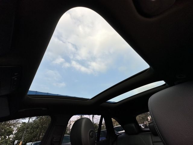 AMG 4Matic 僅跑6萬公里 全景天窗 盲點 LED頭燈尾燈 摸門 全車原版件 里程保證 (永大店)  第16張相片